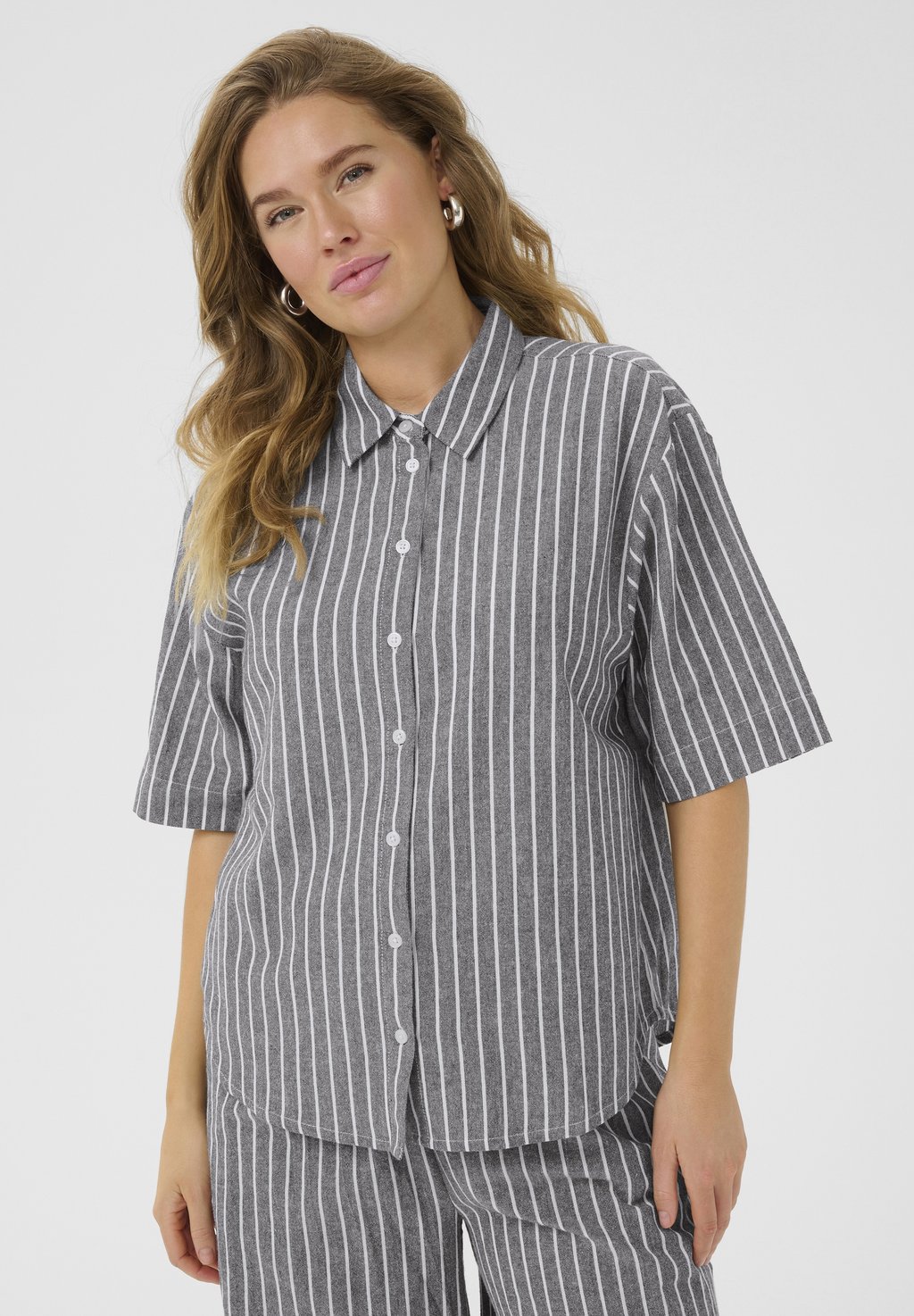 Рубашка KAMALENA Kaffe, серый
Рубашка KAMALENA Kaffe, серый