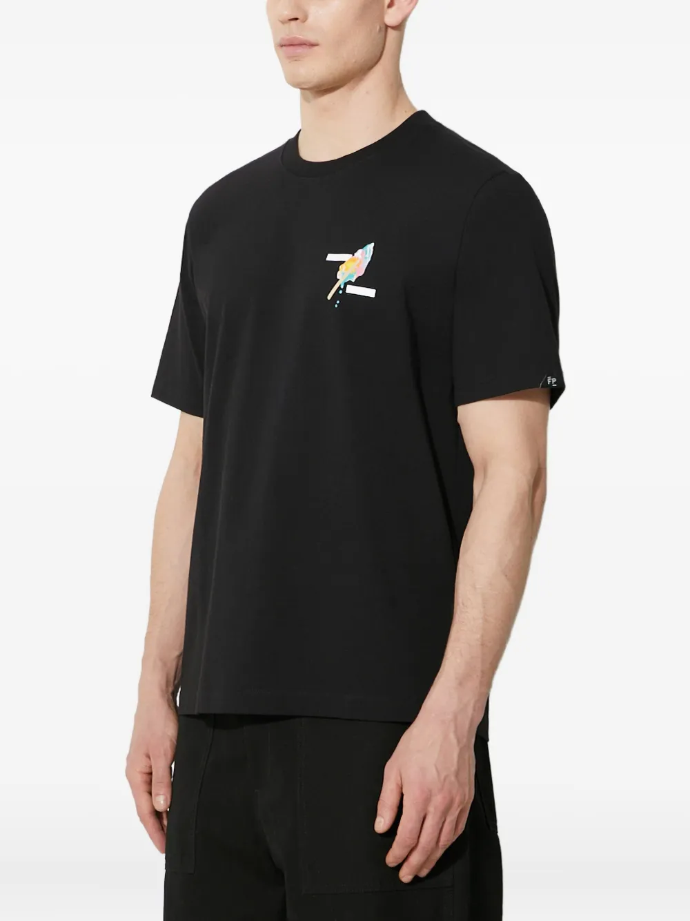 Футболка с графичным принтом Filling Pieces, черный
Футболка с графичным принтом Filling Pieces, черный