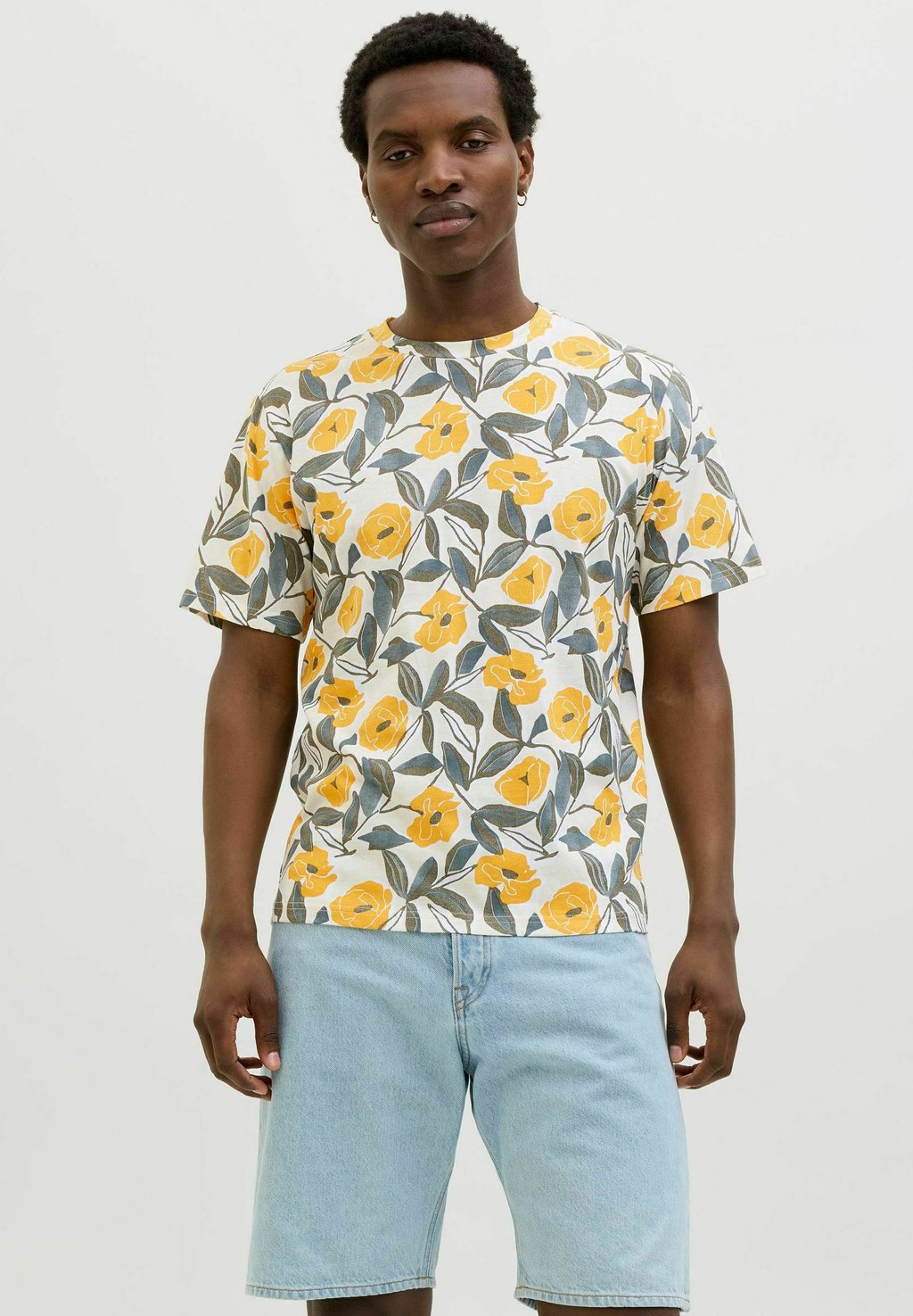 Футболка с принтом Jack & Jones, бежевый
Футболка с принтом Jack & Jones, бежевый