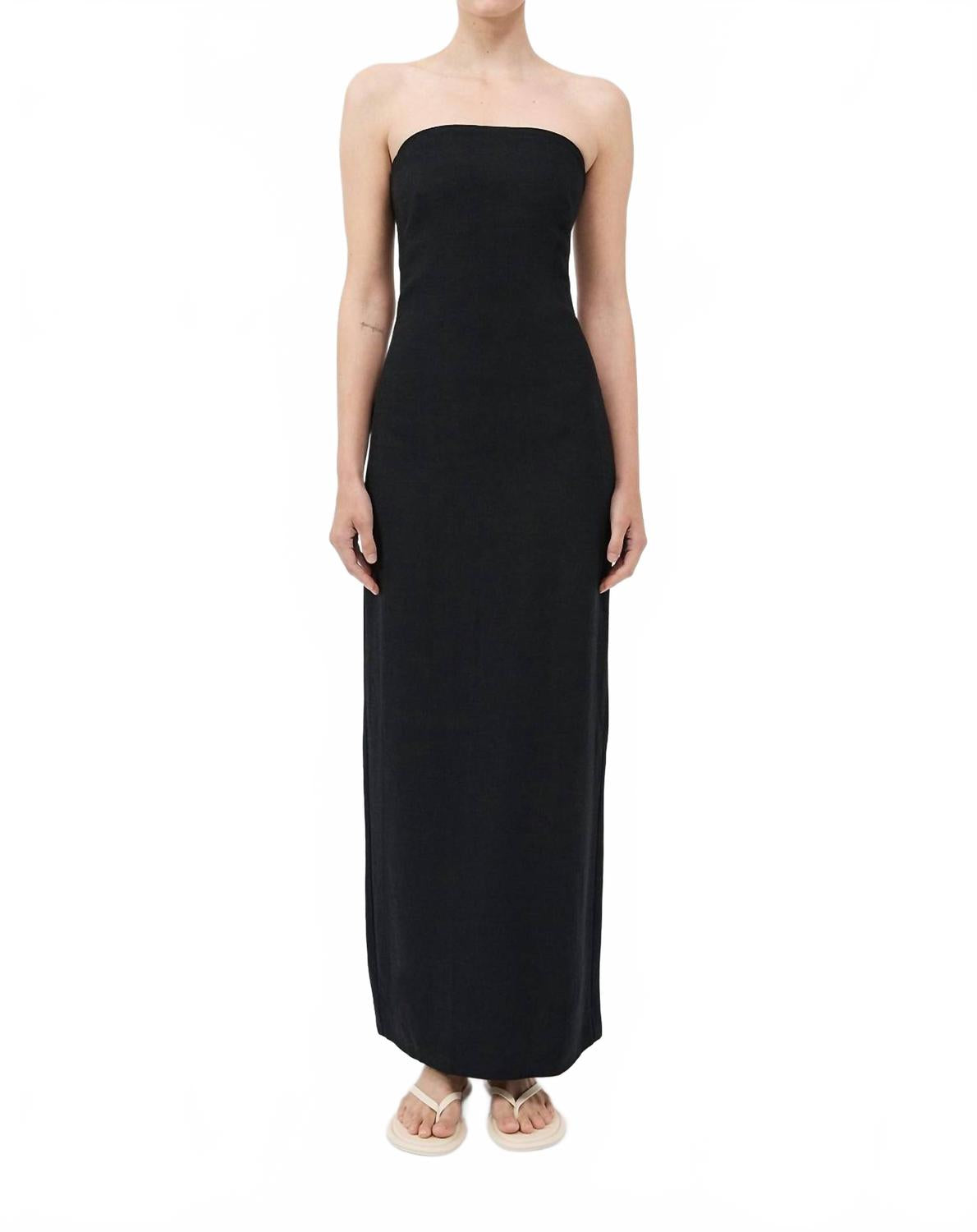 Колонное платье черное St. Agni
Колонное платье черное St. Agni