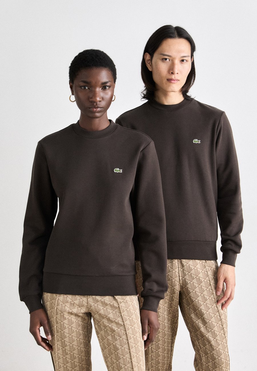 Толстовка Lacoste UNISEX, Port/Dark Brown
Толстовка Lacoste UNISEX, Port/Dark Brown