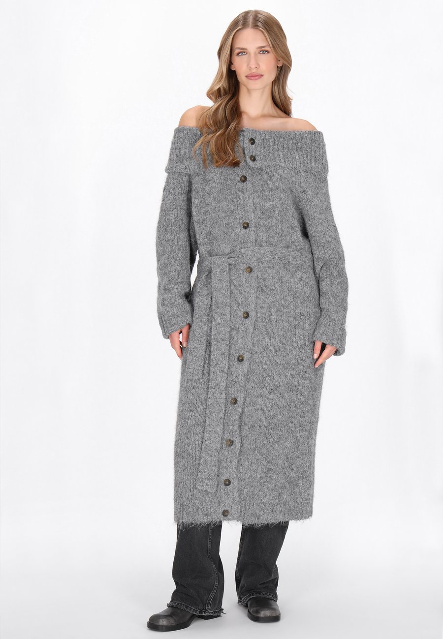 Кардиган DreiMaster Cardigan, Grey Melange/Grey
Кардиган DreiMaster Cardigan, Grey Melange/Grey