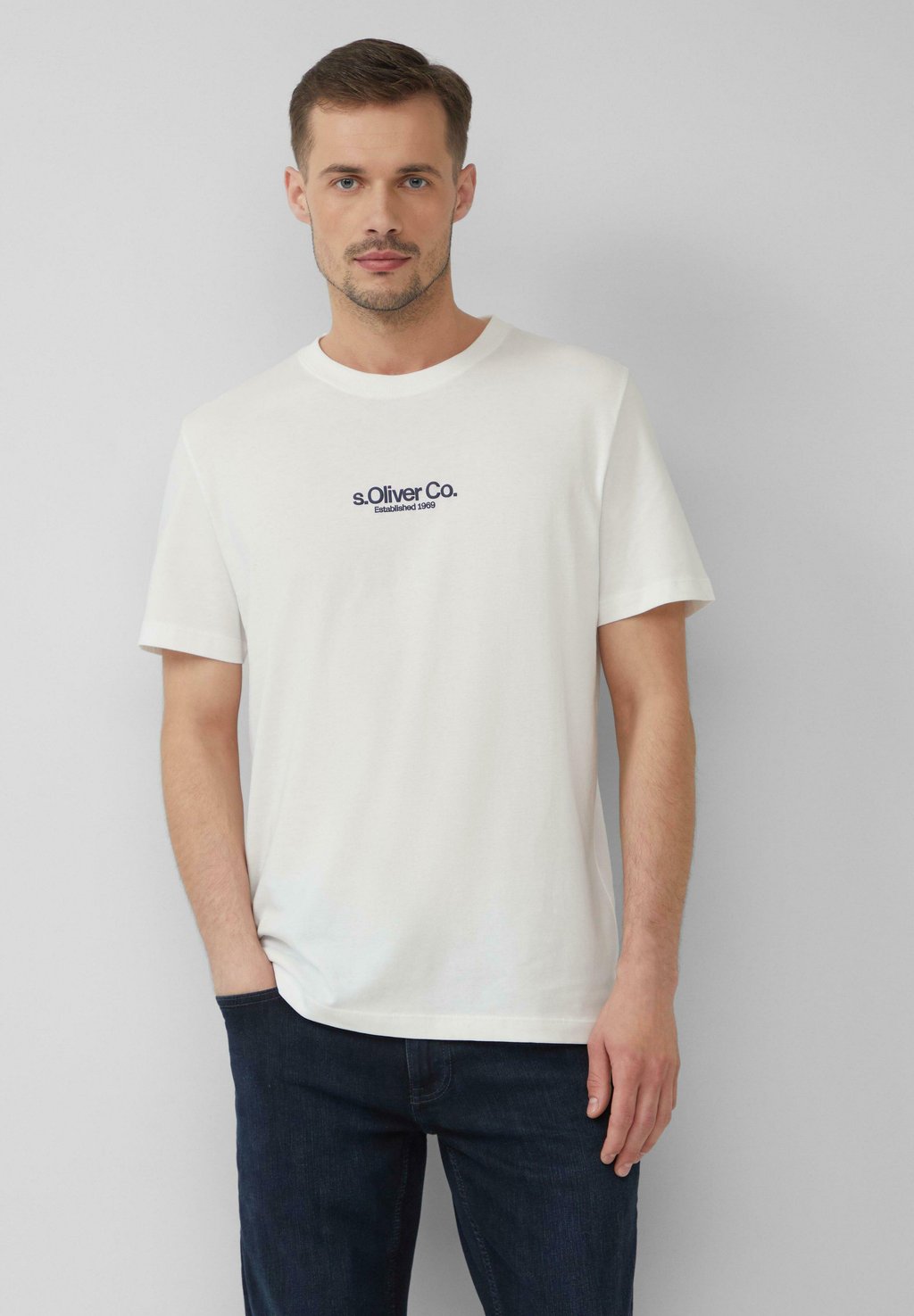 Футболка с принтом s.Oliver, кремовый 
Футболка с принтом s.Oliver, кремовый
