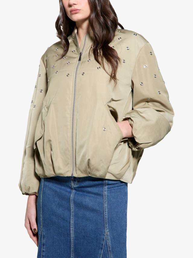 Куртка-бомбер с заклепками большого размера SISLEY, зеленый
Куртка-бомбер с заклепками большого размера SISLEY, зеленый