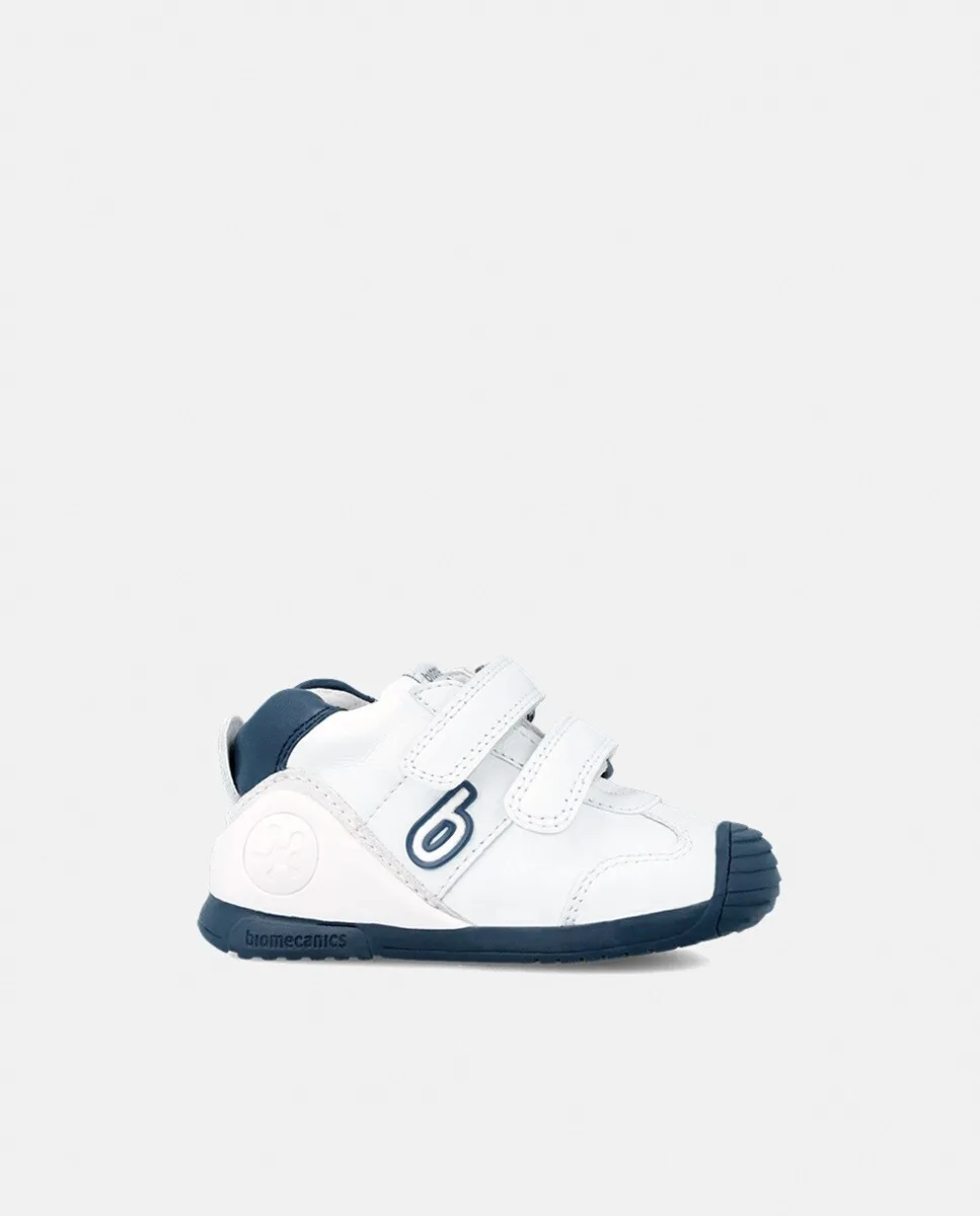 Детские кожаные кроссовки с двойной застежкой на крючок и петлю Biomecanics, темно-синий
Детские кожаные кроссовки с двойной застежкой на крючок и петлю Biomecanics, темно-синий