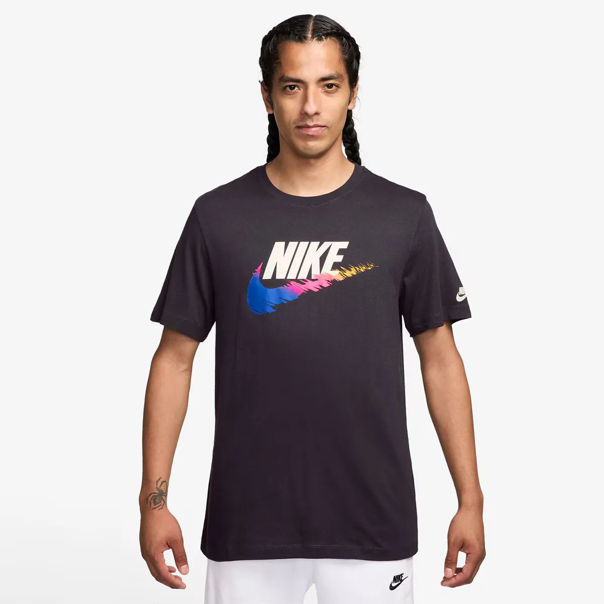 Мужская футболка Nike Sportswear, черный
Мужская футболка Nike Sportswear, черный