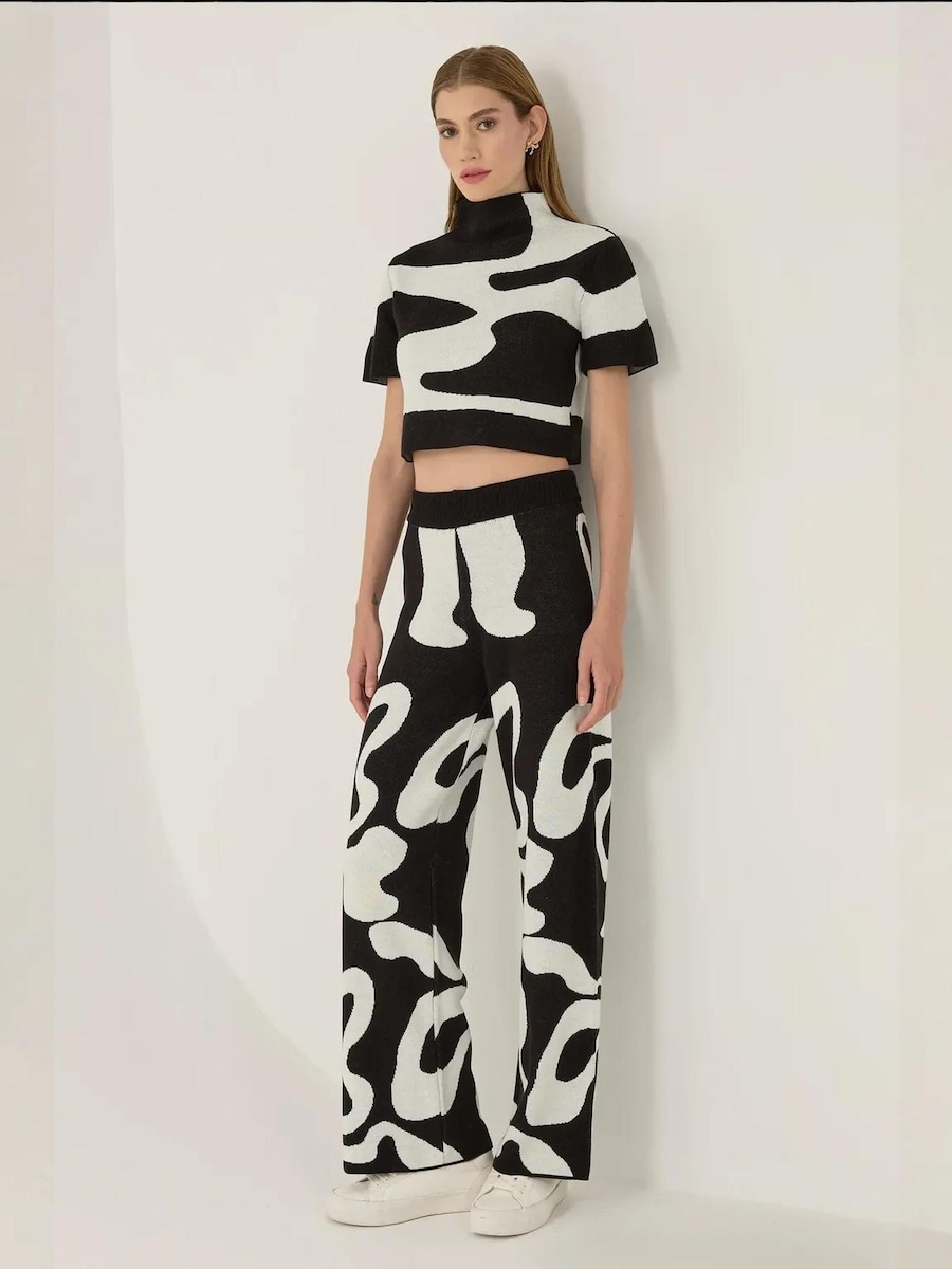 Широкие брюки Hiccup, черный
Широкие брюки Hiccup, черный