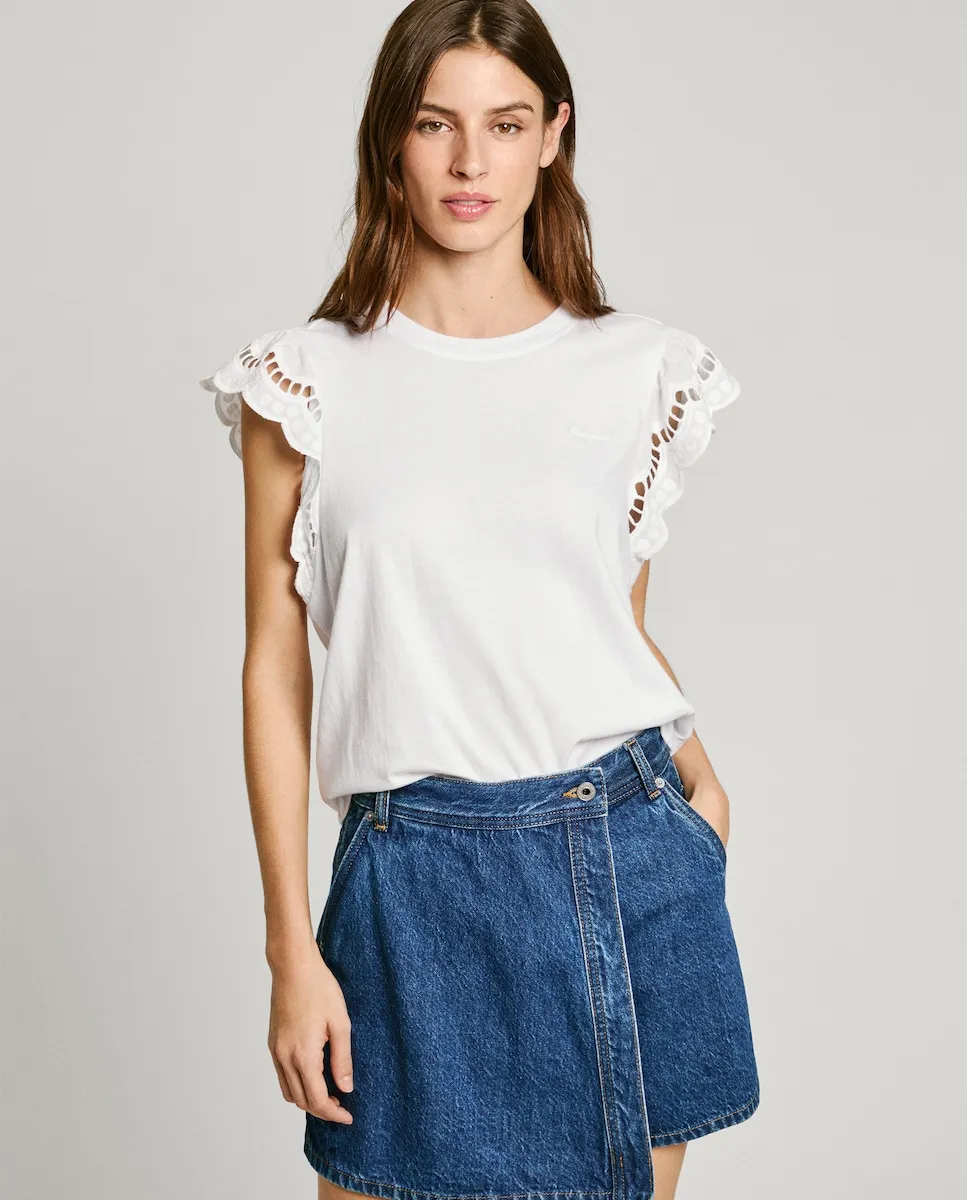 Женская футболка с вышитыми рукавами-бабочками Pepe Jeans, белый
Женская футболка с вышитыми рукавами-бабочками Pepe Jeans, белый