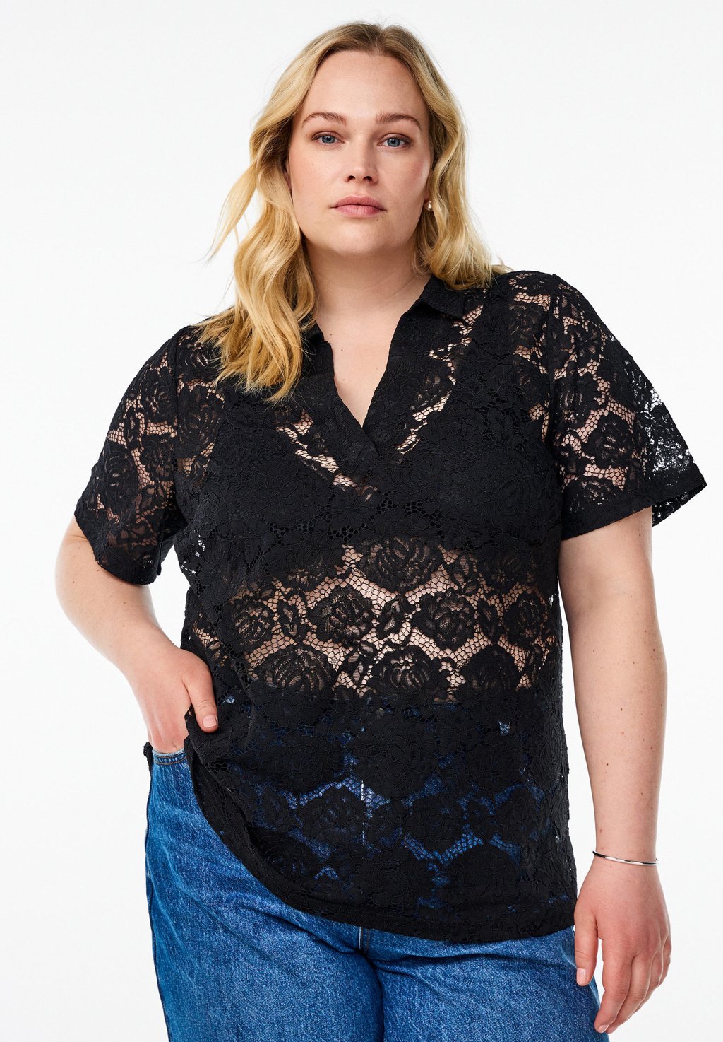 Блуза MIT KRAGEN UND V-AUSSCHNITT Zizzi, черный
Блуза MIT KRAGEN UND V-AUSSCHNITT Zizzi, черный