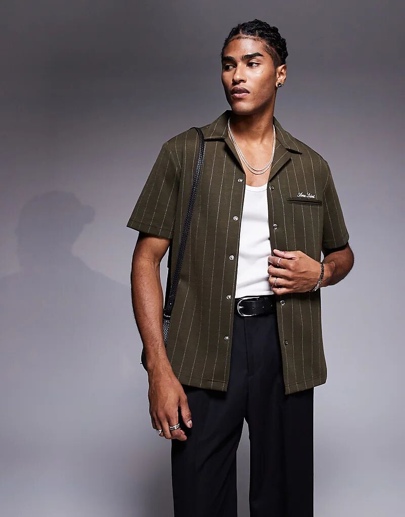 Рубашка River Island в тонкую полоску с короткими рукавами цвета хаки
Рубашка River Island в тонкую полоску с короткими рукавами цвета хаки