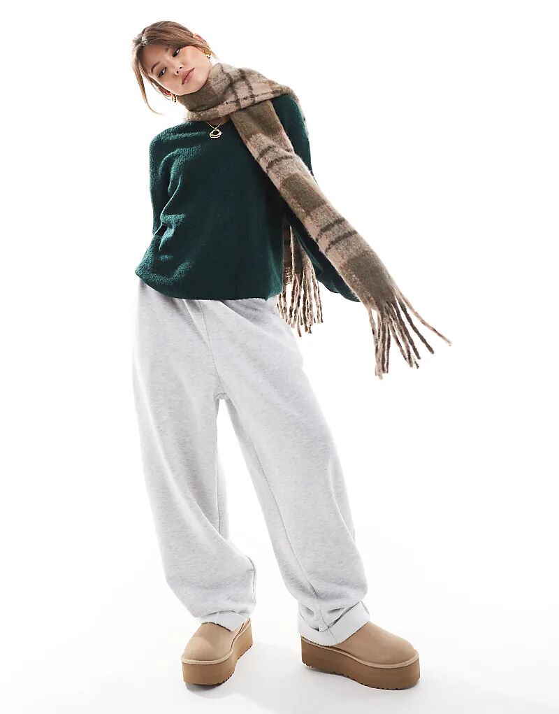 Джемпер с v-образным вырезом темно-зеленого меланжевого цвета ONLY
Джемпер с v-образным вырезом темно-зеленого меланжевого цвета ONLY