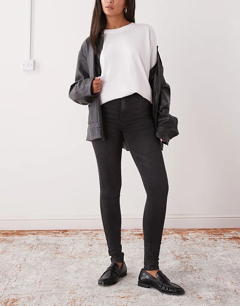 Узкие джинсы Noisy May Callie с высокой талией, цвет: черный
Узкие джинсы Noisy May Callie с высокой талией, цвет: черный