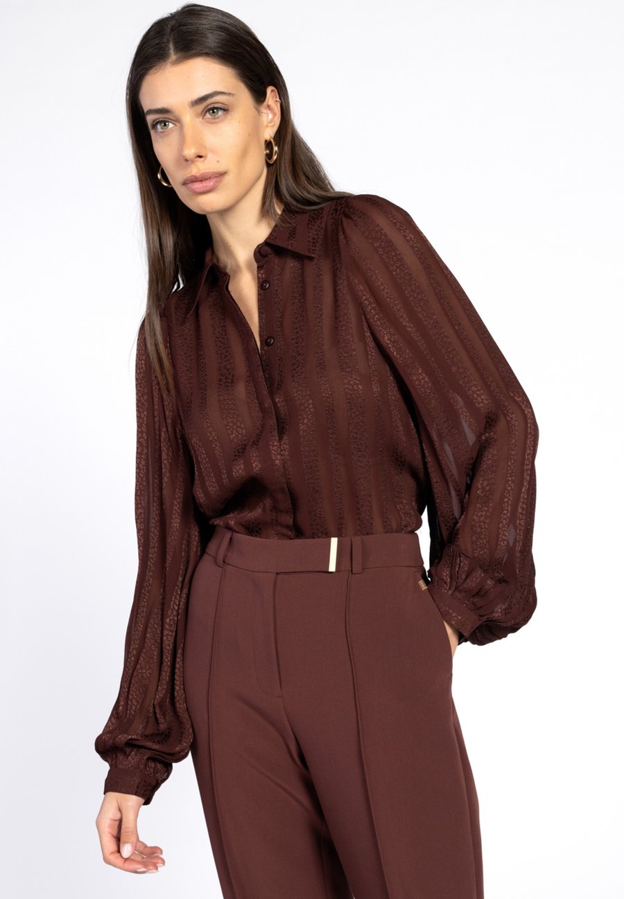 Блуза Aaiko STRIPES , Spicy Chocolate/Brown
Блуза Aaiko STRIPES , Spicy Chocolate/Brown