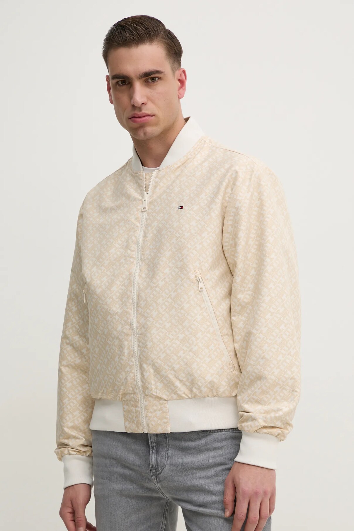 Двусторонняя куртка-бомбер Tommy Hilfiger, бежевый
Двусторонняя куртка-бомбер Tommy Hilfiger, бежевый