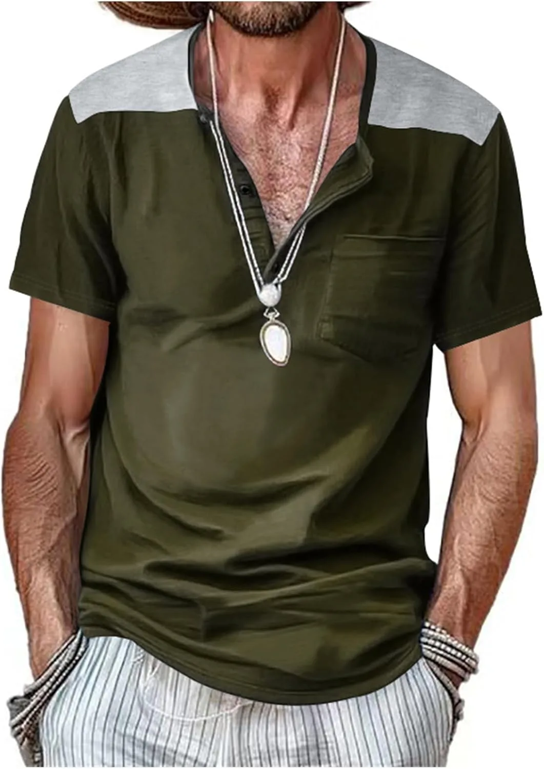 Мужская рубашка на пуговицах с коротким рукавом и карманом
Мужская рубашка на пуговицах с коротким рукавом и карманом