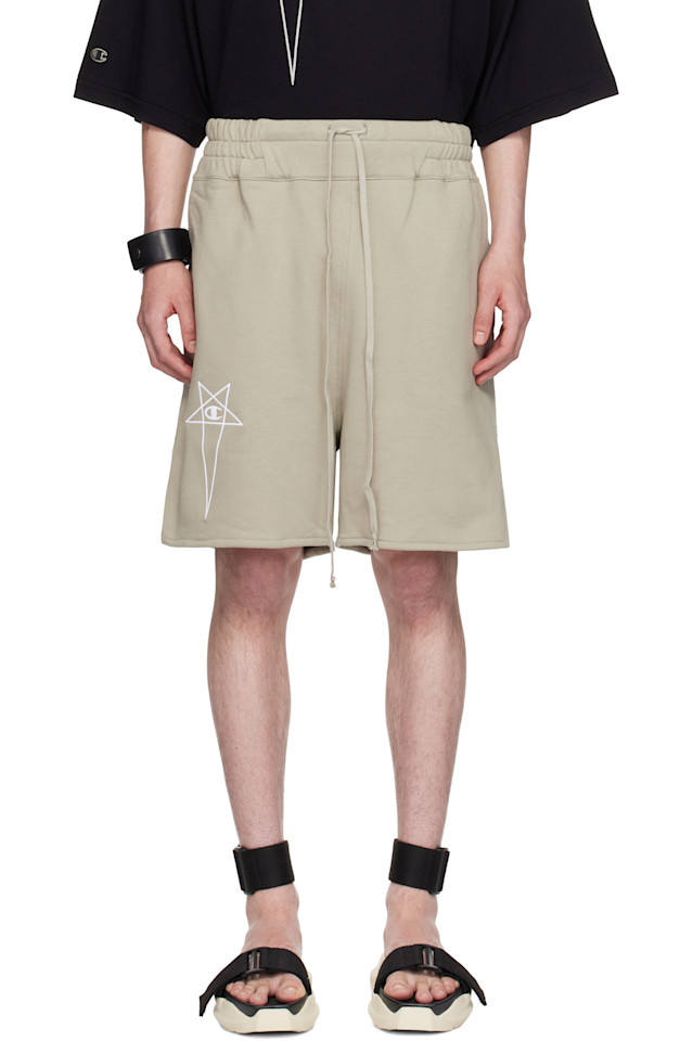 Шорты Champion Edition из французского футера Rick Owens, цвет pearl
Шорты Champion Edition из французского футера Rick Owens, цвет pearl