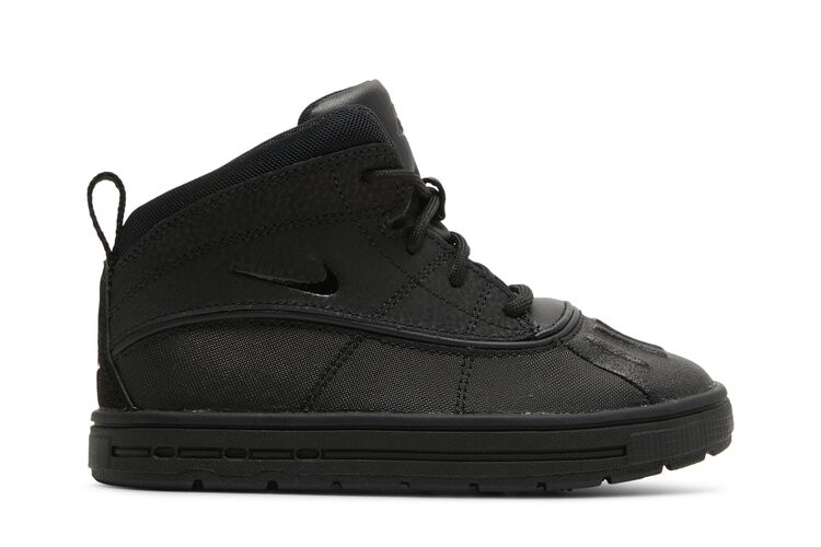 Кроссовки Nike Woodside 2 High ACG TD, черный
Кроссовки Nike Woodside 2 High ACG TD, черный