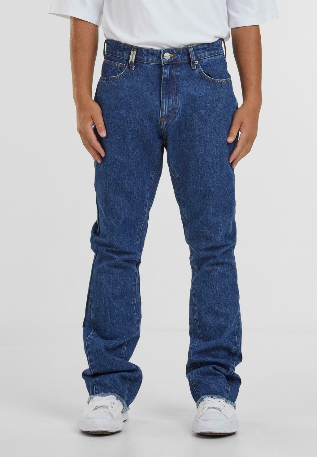 Расклешенные джинсы 2Y Studios, синий
Расклешенные джинсы 2Y Studios, синий