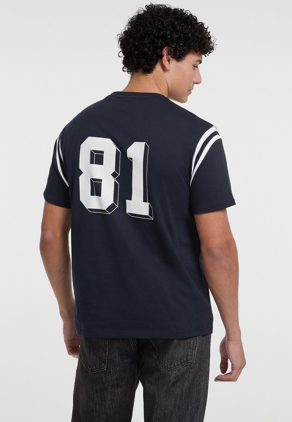 Футболка с принтом Guess Jeans, темно-синий
Футболка с принтом Guess Jeans, темно-синий