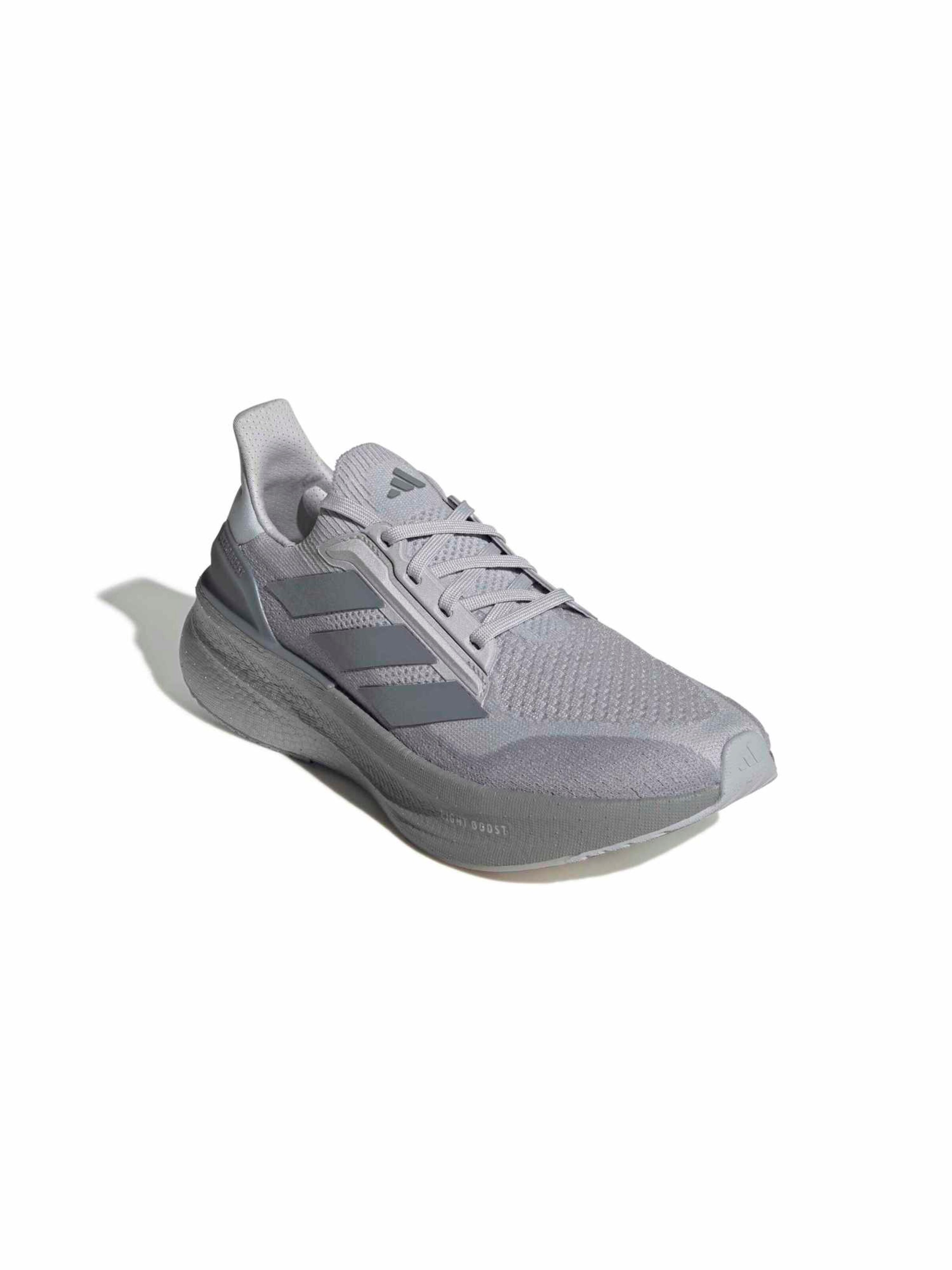 Adidas Performance Беговые кроссовки 'ULTRABOOST 5X' в цвете Grey, Silver Grey, Light Grey
Adidas Performance Беговые кроссовки 'ULTRABOOST 5X' в цвете Grey, Silver Grey, Light Grey
