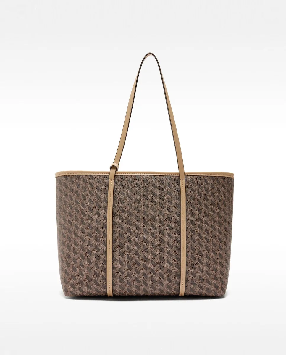 Сумка-шоппер через плечо со съемным косметичкой, геометрическим принтом, подвеской и молнией Parfois, коричневый
Сумка-шоппер через плечо со съемным косметичкой, геометрическим принтом, подвеской и молнией Parfois, коричневый