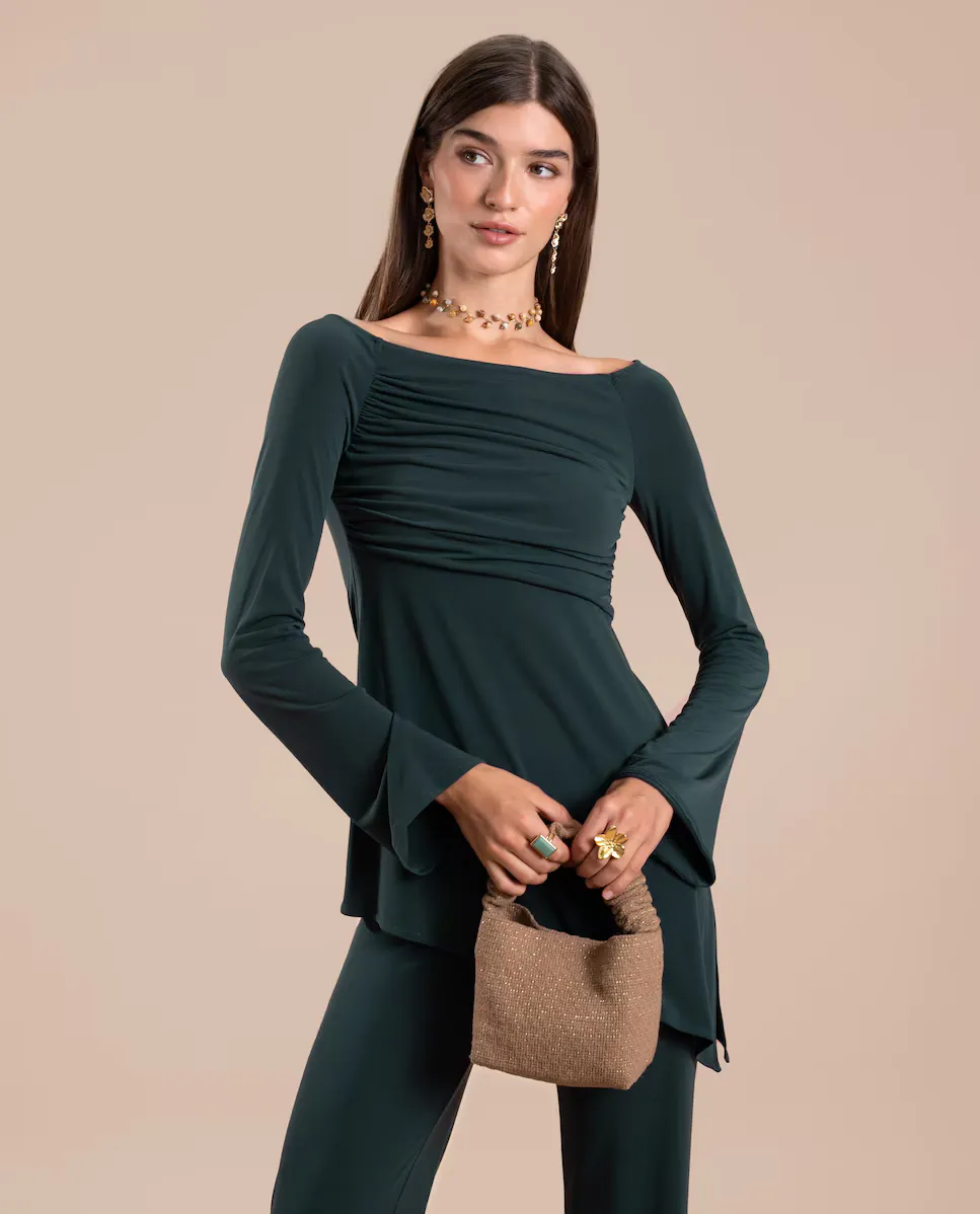 Женский топ с длинными рукавами и вырезом лодочкой The-Are, темно-зеленый
Женский топ с длинными рукавами и вырезом лодочкой The-Are, темно-зеленый