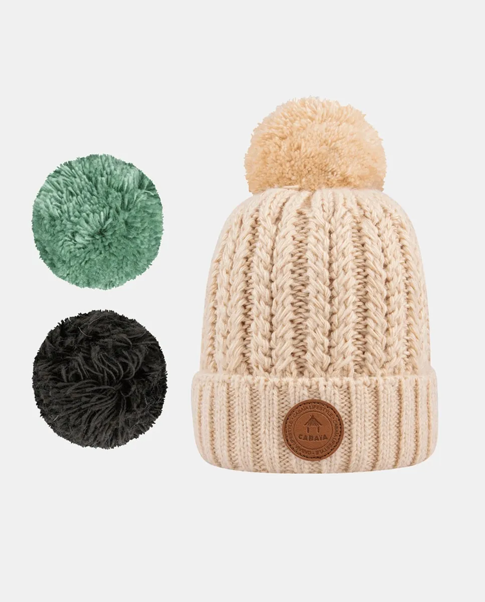Кремовая шапка с 3 съемными помпонами кремового, мятного и серого цветов Cabaia, кремовый
Кремовая шапка с 3 съемными помпонами кремового, мятного и серого цветов Cabaia, кремовый