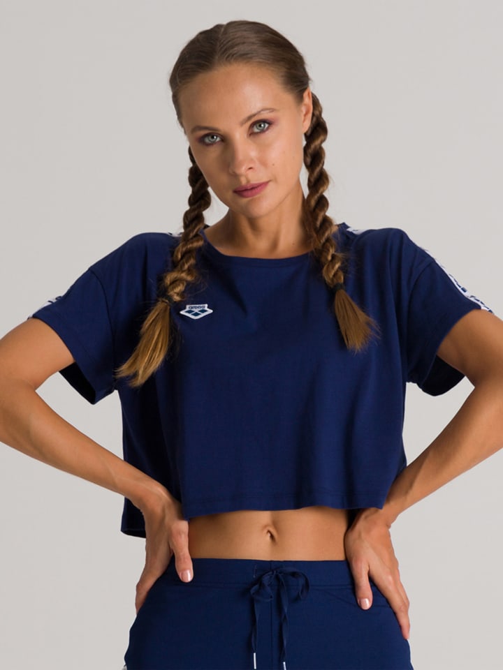 Футболка Corinne Team темно-синего цвета Arena, Синий, Футболка Corinne Team темно-синего цвета Arena
Футболка Corinne Team темно-синего цвета Arena, Синий, Футболка Corinne Team темно-синего цвета Arena