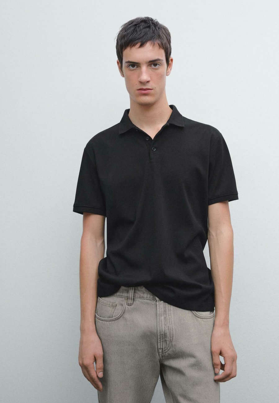Поло Massimo Dutti SHORT SLEEVE POLO NECK, Black
Поло Massimo Dutti SHORT SLEEVE POLO NECK, Black