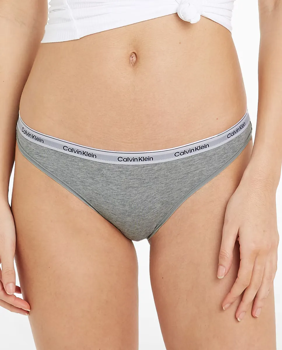 Набор из 3 классических трусиков с логотипом Modern Calvin Klein, мультиколор
Набор из 3 классических трусиков с логотипом Modern Calvin Klein, мультиколор