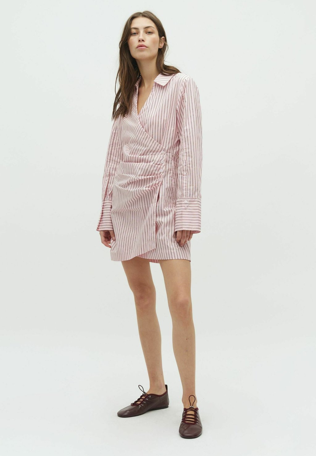 Платье-рубашка SAFFIRA-M mbyM, розовый
Платье-рубашка SAFFIRA-M mbyM, розовый