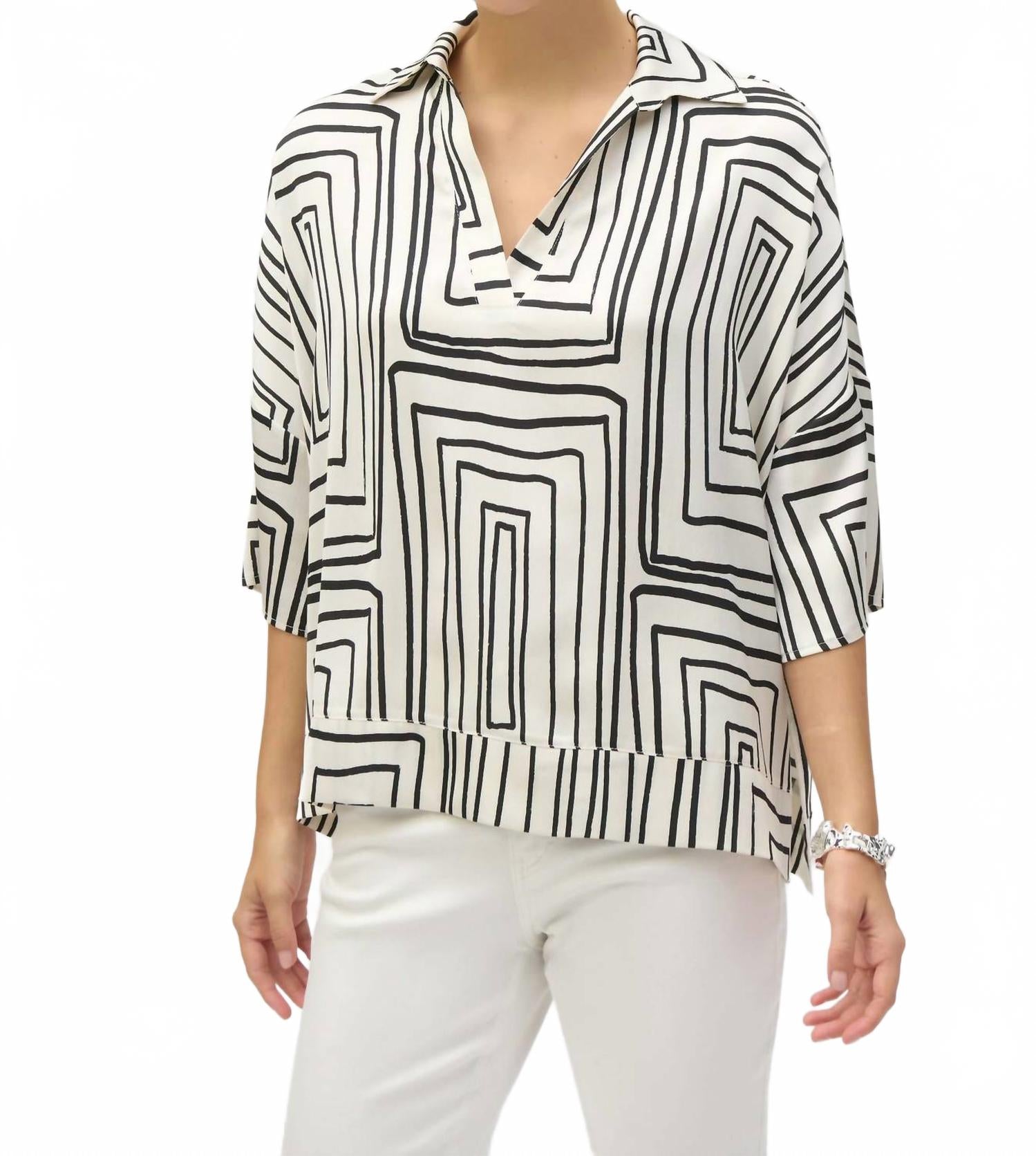 Кремово-черный топ с геометрическим принтом Joseph Ribkoff 
Кремово-черный топ с геометрическим принтом Joseph Ribkoff