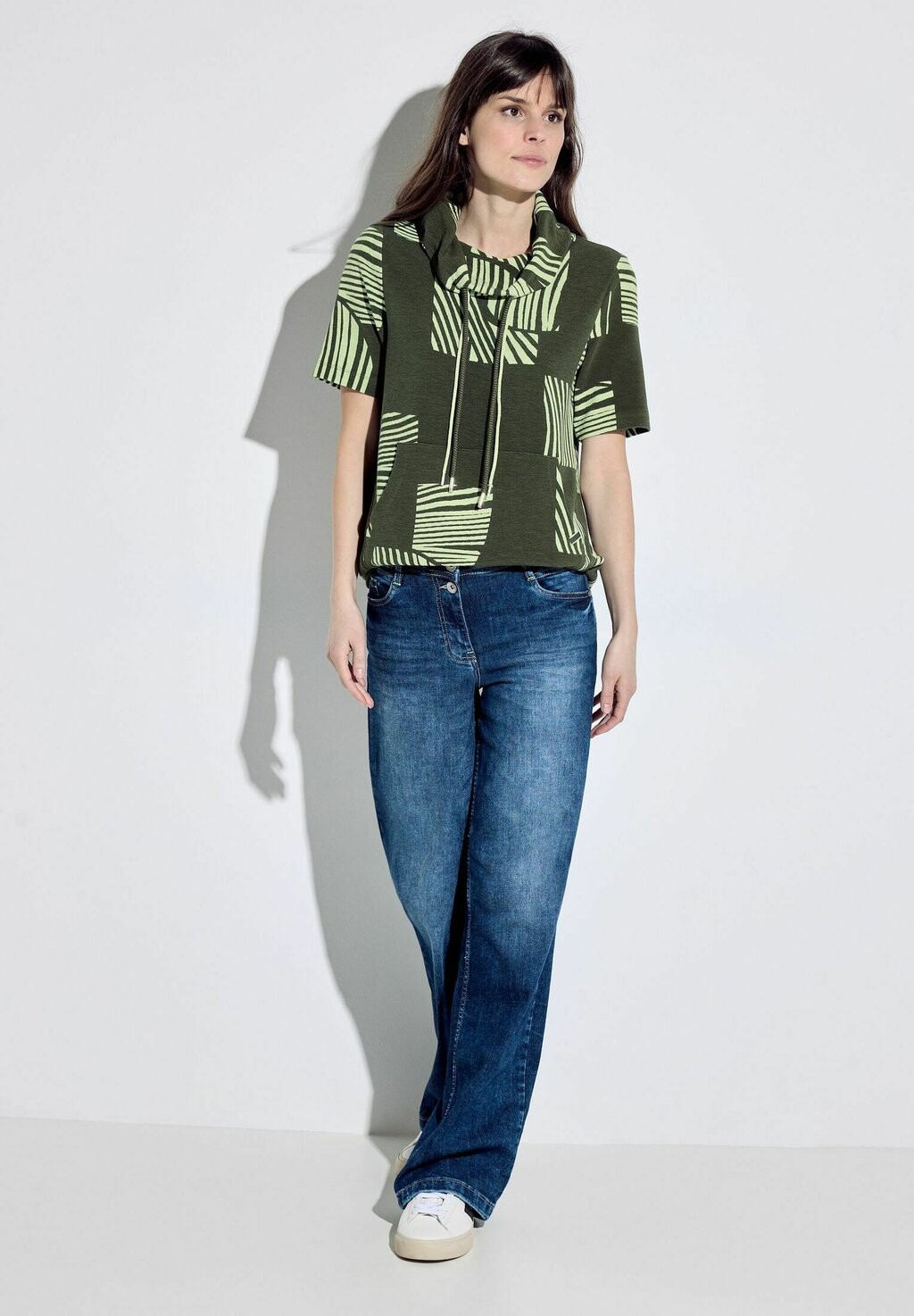 Футболка с принтом MIT VOLUMENKRAGEN Cecil, зеленый
Футболка с принтом MIT VOLUMENKRAGEN Cecil, зеленый