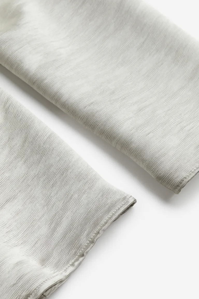 Экстравагантная блузка H&M, серый
Экстравагантная блузка H&M, серый