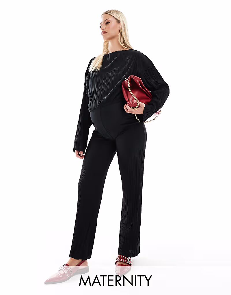 Mamalicious Maternity брюки-комбинезон с широкими штанинами и плиссе, черный цвет
Mamalicious Maternity брюки-комбинезон с широкими штанинами и плиссе, черный цвет