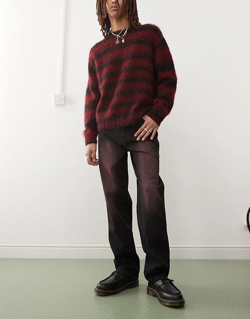 Джинсы из денима с цветным напылением красного цвета Karl Kani
Джинсы из денима с цветным напылением красного цвета Karl Kani