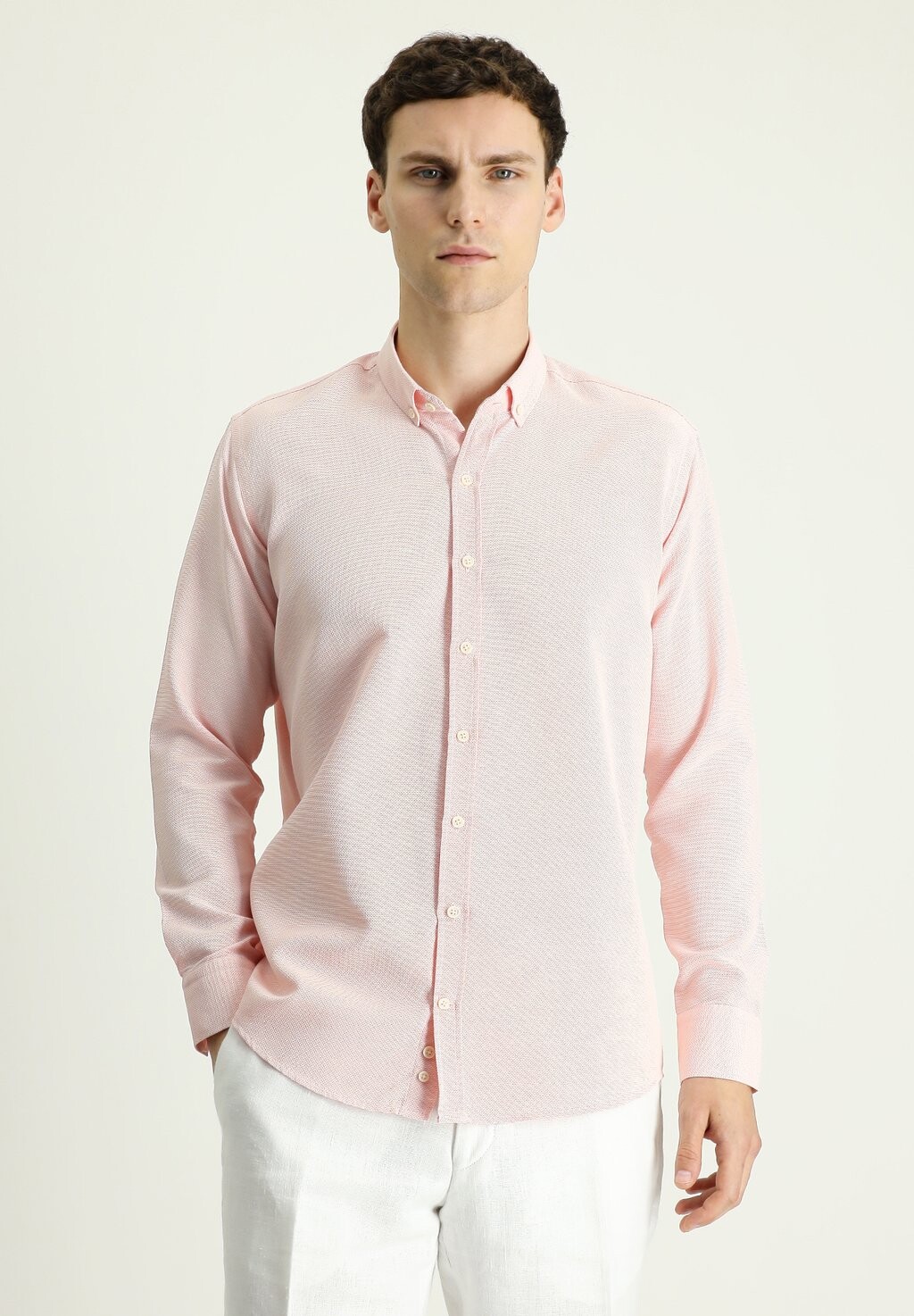 Рубашка MIKRO-MUSTER UND GEKNOPFTEM KRAGEN Kigili, оранжевый
Рубашка MIKRO-MUSTER UND GEKNOPFTEM KRAGEN Kigili, оранжевый