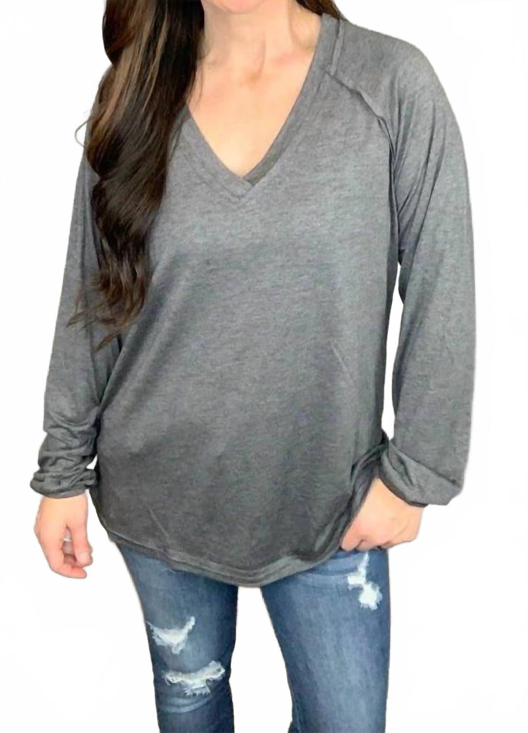 Серый топ с V-образным вырезом Shirley Stone
Серый топ с V-образным вырезом Shirley Stone