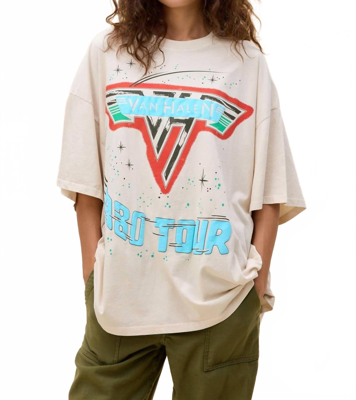 Футболка Van Halen 1980 Tour в грязно-белом цвете DAYDREAMER
Футболка Van Halen 1980 Tour в грязно-белом цвете DAYDREAMER