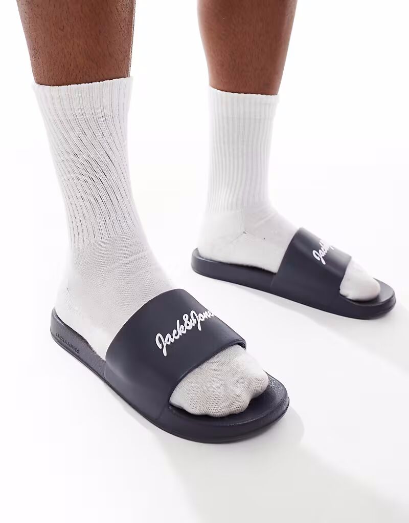 Слайдер с логотипом Jack & Jones темно-синего цвета
Слайдер с логотипом Jack & Jones темно-синего цвета