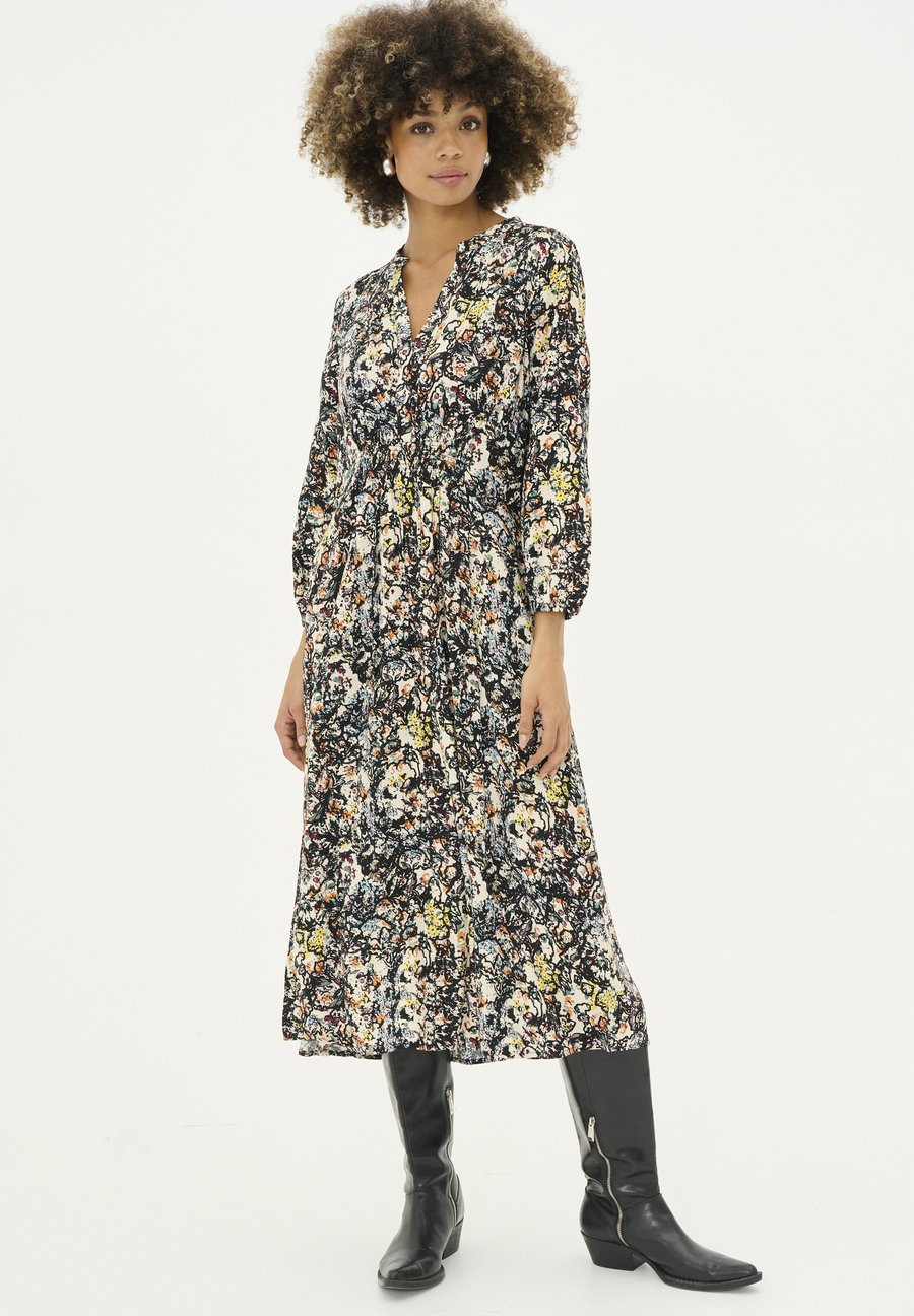 Платье Culture Day dress, Black Orange Flower/Black
Платье Culture Day dress, Black Orange Flower/Black