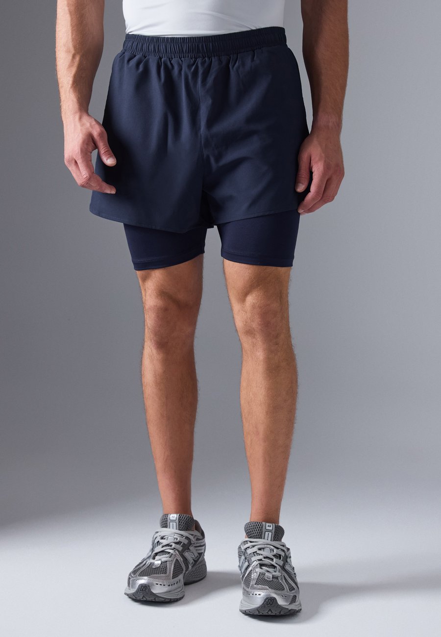 Спортивные шорты Pier One Sport 2IN1 RUNNING SHORTS WITH UNDERLAYER, Dark Blue
Спортивные шорты Pier One Sport 2IN1 RUNNING SHORTS WITH UNDERLAYER, Dark Blue