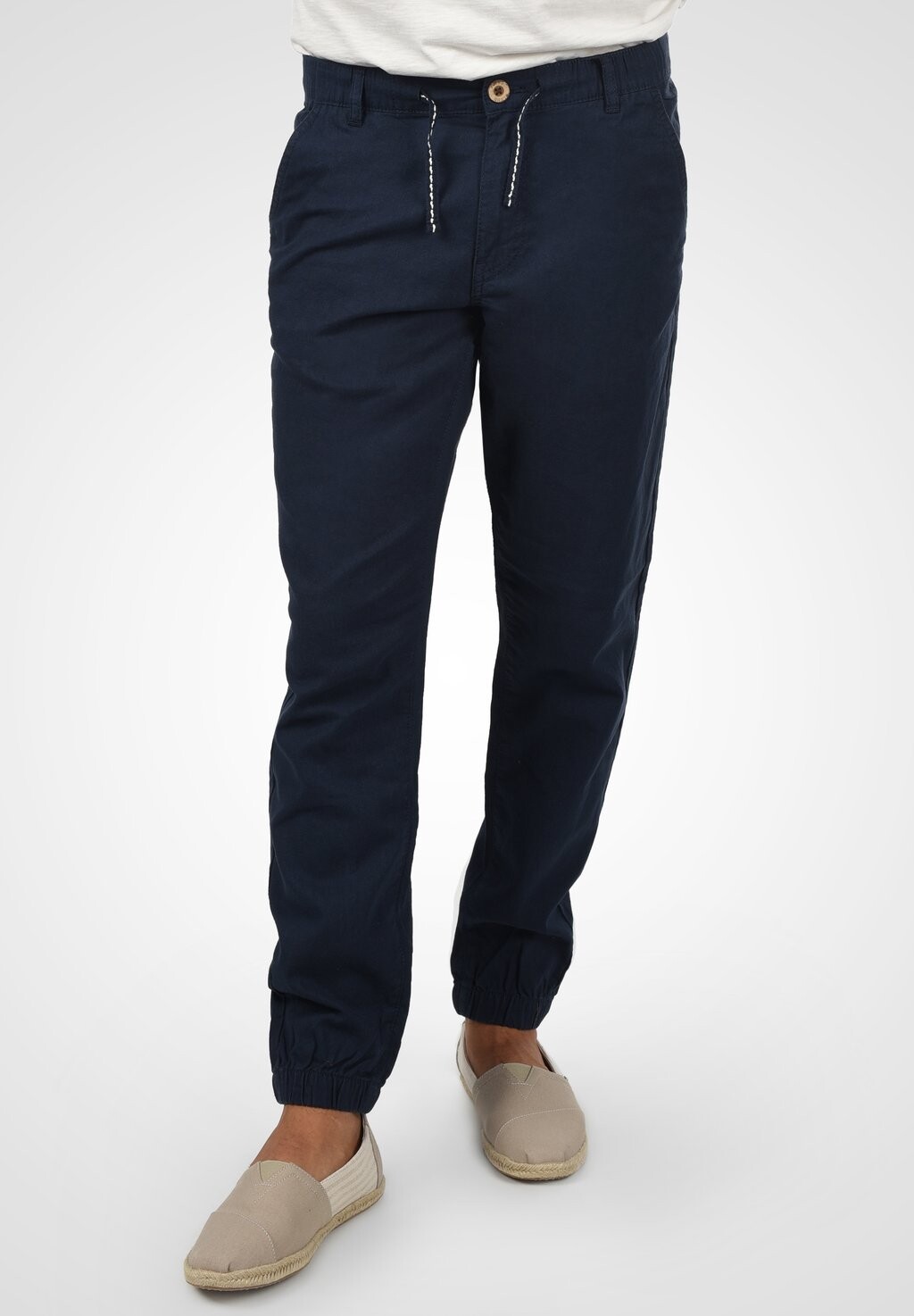 Чиносы LENNIK Blend, цвет navy
Чиносы LENNIK Blend, цвет navy