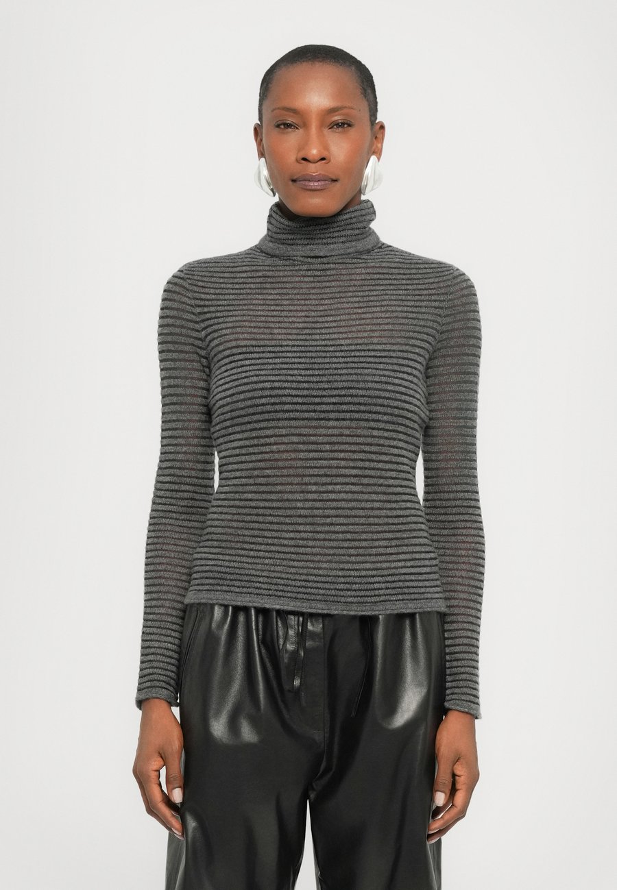 Джемпер Proenza Schouler White Label HAILEY SWEATER STRIPE, Grey/Black/Grey
Джемпер Proenza Schouler White Label HAILEY SWEATER STRIPE, Grey/Black/Grey