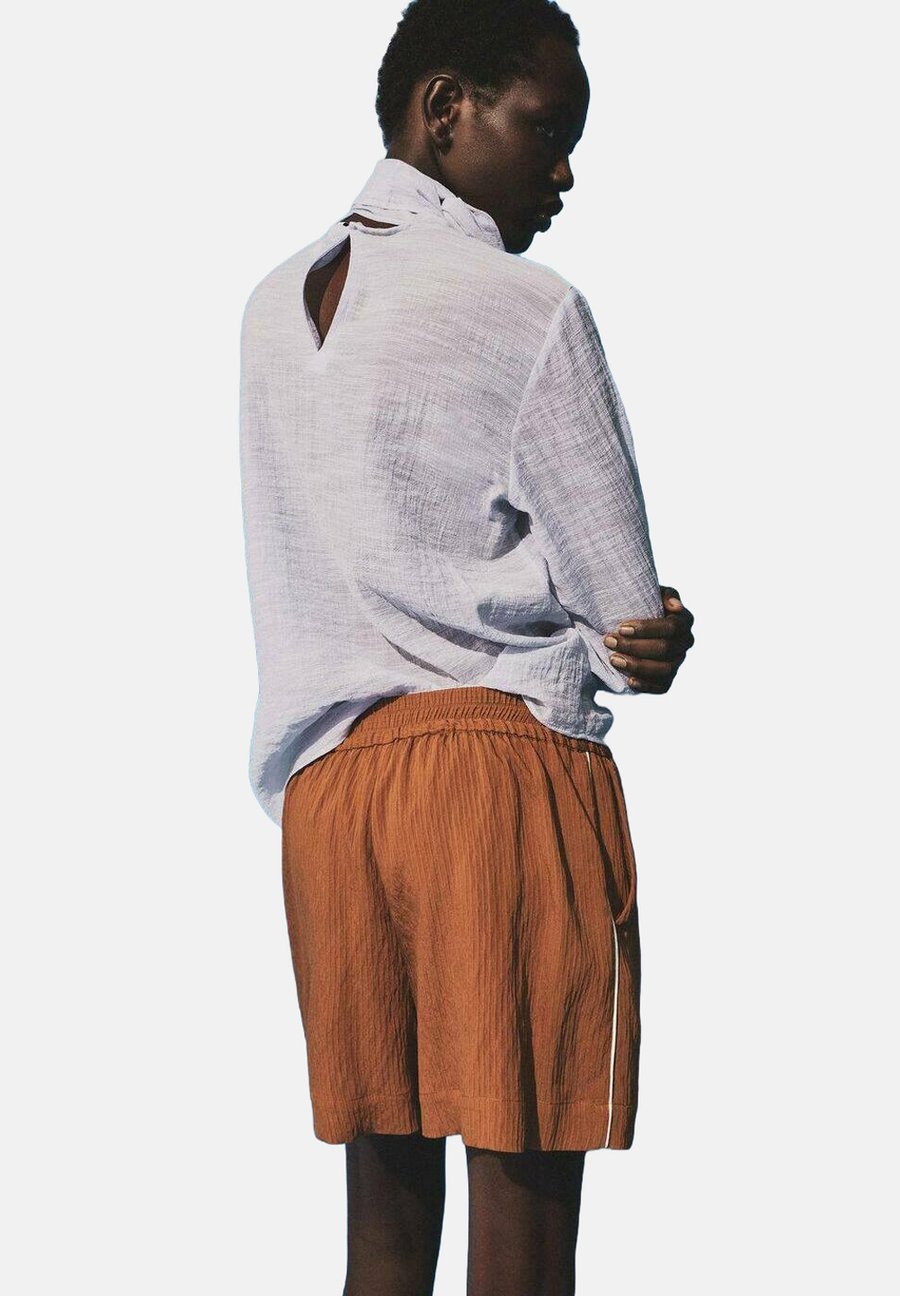 Шорты Mango Shorts, Brown
Шорты Mango Shorts, Brown