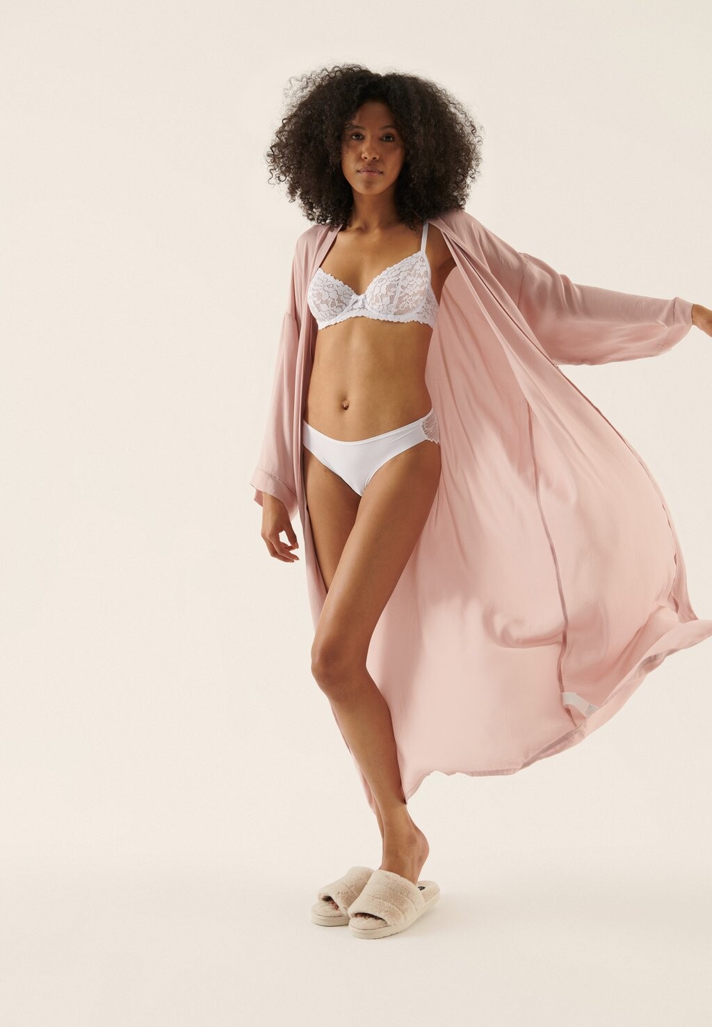 Бюстгальтер на косточках Anna Field, белый/черный
Бюстгальтер на косточках Anna Field, белый/черный