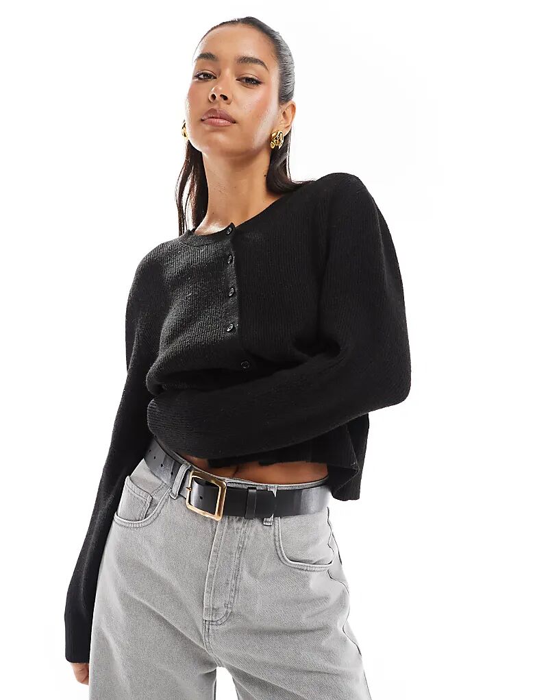 Кардиган Stradivarius в рубчик с пуговицами черного цвета
Кардиган Stradivarius в рубчик с пуговицами черного цвета