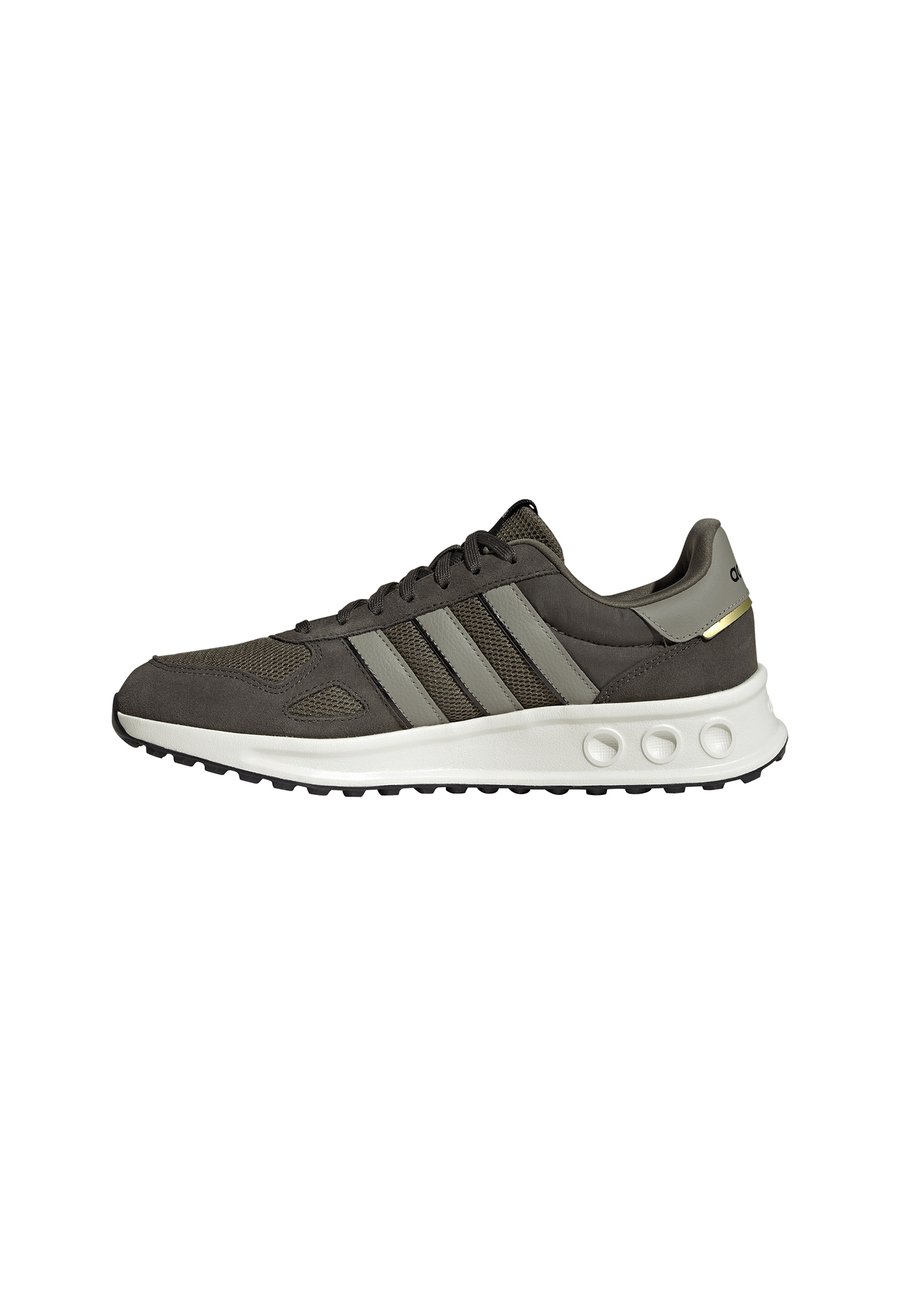 Кроссовки Adidas Originals 84 JR6522 OLISTR, Olistr Silpeb C Black/Khaki
Кроссовки Adidas Originals 84 JR6522 OLISTR, Olistr Silpeb C Black/Khaki