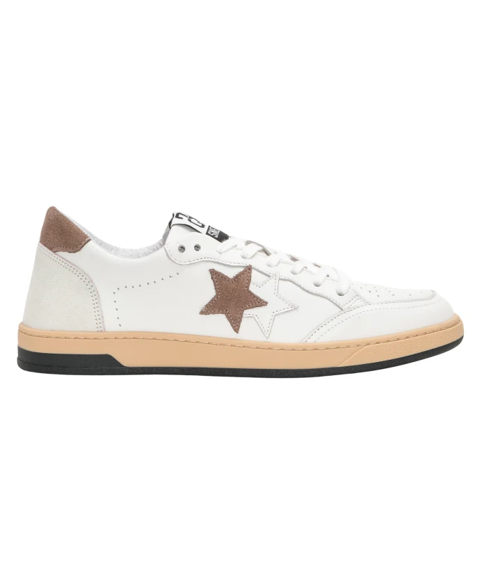 Белые кожаные кроссовки с коричневыми замшевыми деталями 2Star, белый
Белые кожаные кроссовки с коричневыми замшевыми деталями 2Star, белый