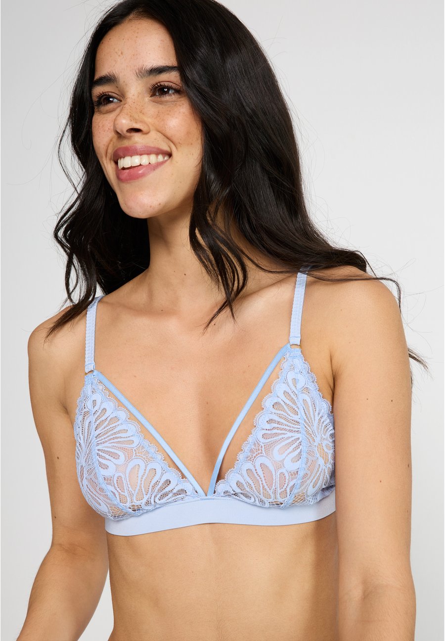 Бюстгальтер LASCANA BRALETTE STRAPS , Smokey Blue/Blue
Бюстгальтер LASCANA BRALETTE STRAPS , Smokey Blue/Blue